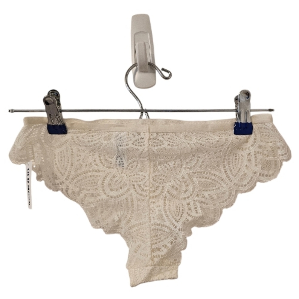 White Old Navy Women's Lace Cheeky Thong Underwear - Picture 2 of 6